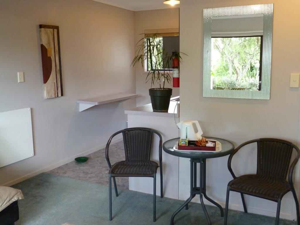 Opua Boutique Seaview Motel Oda fotoğraf